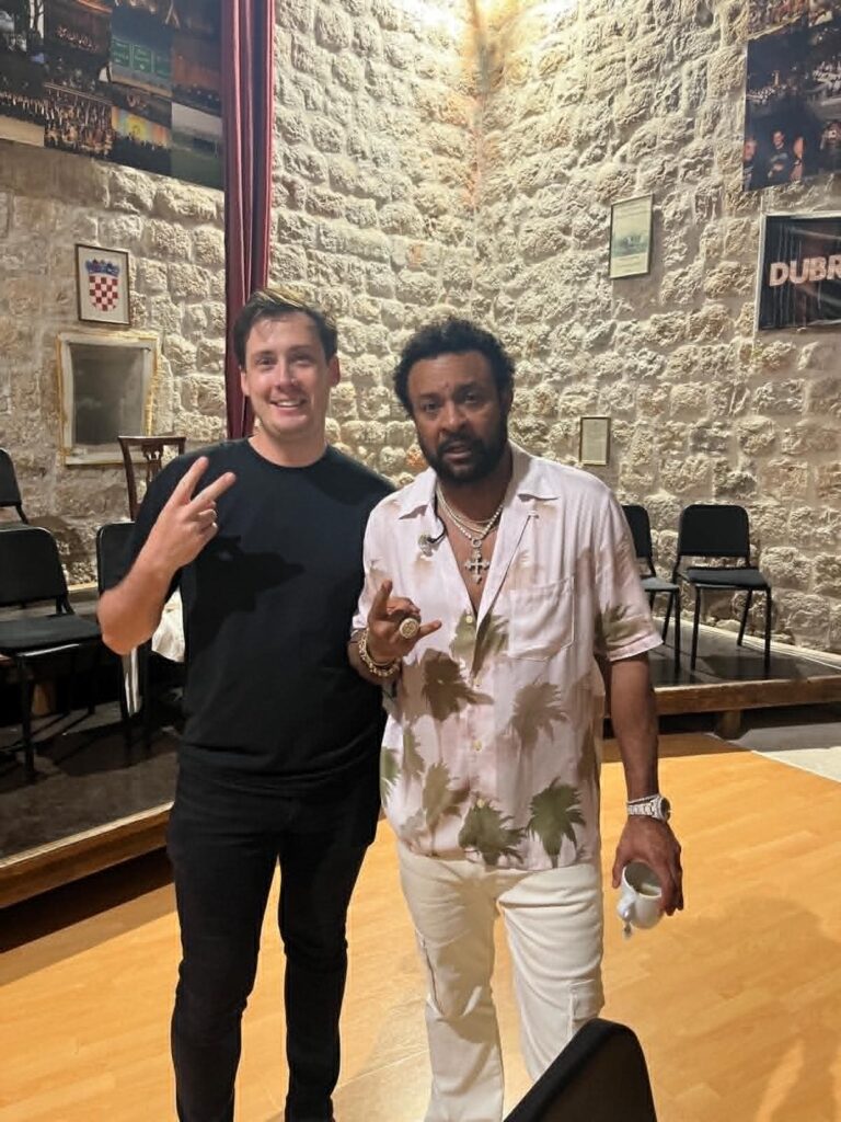 photo with shaggy